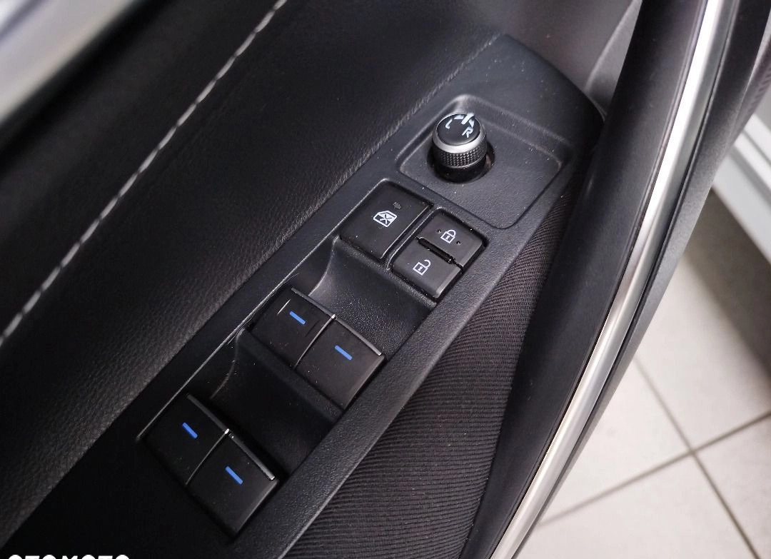 Toyota Corolla cena 89900 przebieg: 69356, rok produkcji 2020 z Torzym małe 379